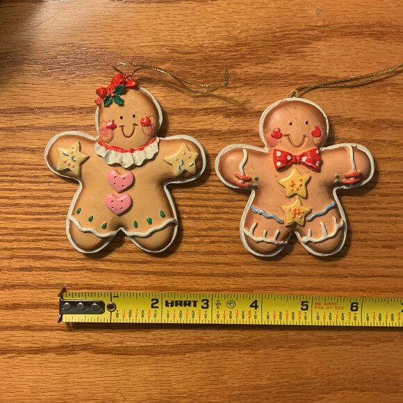 SET OF 2 GINGERBREAD FIGURES, MALE AND FEMALE, CHRISTMAS ORNAMENTS - Picture 3 of 4
